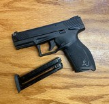 TAURUS TX 22 Threaded - 4 of 5