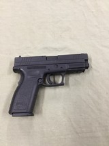 SPRINGFIELD XD-40 - 2 of 4