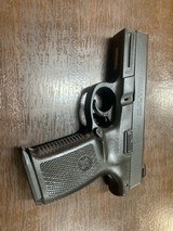 SMITH & WESSON SW40VE - 2 of 7