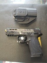 SMITH & WESSON M&P 9 SHIELD EZ M2.0 - 2 of 5