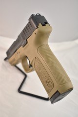 SMITH & WESSON SD9 - 5 of 7