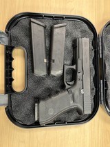 GLOCK G22 GEN 4 - 1 of 3