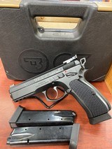 CZ 75 SP-01 SHADOW TARGET II 3 magazines - 1 of 1