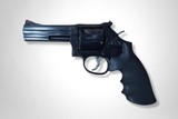 SMITH & WESSON 586-8