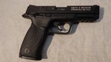 SMITH & WESSON M&P 22 CA - 1 of 7