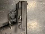 SMITH & WESSON M&P 9 sheild - 4 of 5