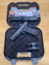 GLOCK 19 GEN 5 - 2 of 3