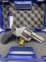 SMITH & WESSON 686-6 PLUS - 2 of 3