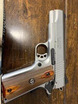 RUGER SR1911 COMMANDER-STYLE - 1 of 2