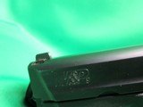 SMITH & WESSON M&P9 - 5 of 8