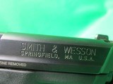 SMITH & WESSON M&P9 - 4 of 8