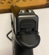 GLOCK 22 G22 GEN 4 .40 (Night Sights) POLICE TRADE IN - 3 of 3