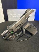 RUGER SR9C COMPACT - 2 of 4