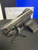 RUGER SR9C COMPACT - 1 of 4