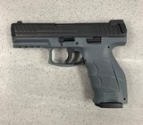 HECKLER & KOCH VP9 - 2 of 2