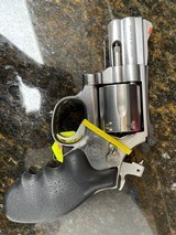 SMITH & WESSON 686-3 - 2 of 2