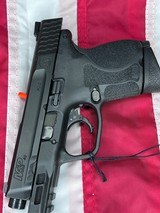 SMITH & WESSON M&P40 M2.0 SUBCOMPACT - 1 of 4