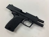 HECKLER & KOCH USP V2 - 3 of 3
