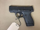 SMITH & WESSON M&P 9 SHIELD - 2 of 7