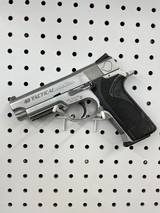 SMITH & WESSON 4046TSW - 1 of 7