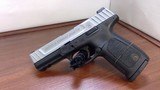 SMITH & WESSON SD40VE - 1 of 4