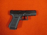 GLOCK 19 GEN 5 - 1 of 4