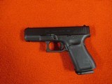 GLOCK 19 GEN 5 - 2 of 4