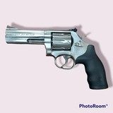 SMITH & WESSON 686 PLUS - 1 of 4