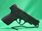 SMITH & WESSON M&P 9 SHIELD PLUS - 1 of 7