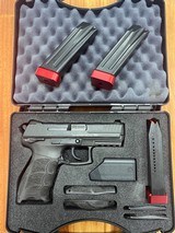 HECKLER & KOCH P30 - 2 of 3