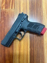 HECKLER & KOCH P30 - 1 of 3