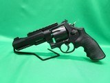 SMITH & WESSON 327 PC - 2 of 6