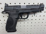 SMITH & WESSON M&P40 - 1 of 6