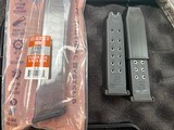 GLOCK GLOCK 19 G19 ROBIN EGG 33 ROUND MAGAZINE 9MM LUGER (9X19 PARA) - 3 of 5