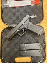 GLOCK 17 GEN 4 - 2 of 3