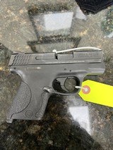SMITH & WESSON M&P 9 SHIELD - 1 of 2