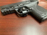 SMITH & WESSON M&P 40 2.0 - 4 of 4