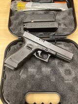 Glock G22 Gen 4 - 2 of 3
