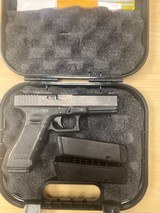 Glock G22 Gen 4 - 1 of 3