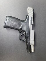 SMITH & WESSON SD40 VE - 4 of 4