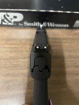 SMITH & WESSON SHIELD M2.0 - 3 of 4