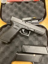 GLOCK 17 G17 GEN 4 9MM - 2 of 3