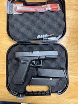 GLOCK 17 G17 GEN 4 9MM - 1 of 3