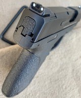 SMITH & WESSON M&P 9 SHIELD - 6 of 7