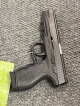 TAURUS PT 24/7 - 4 of 7