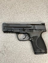 SMITH & WESSON M&P 9 M2.0 4 COMPACT W/ THUMB SAFETY ~ 11686 - 1 of 1