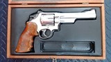 SMITH & WESSON 57 - 1 of 5