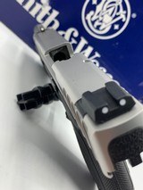 SMITH & WESSON SD 40 VE Crimson Trace Rail Master - 5 of 7