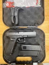 GLOCK 17 G17 GEN 4 9MM - 1 of 2