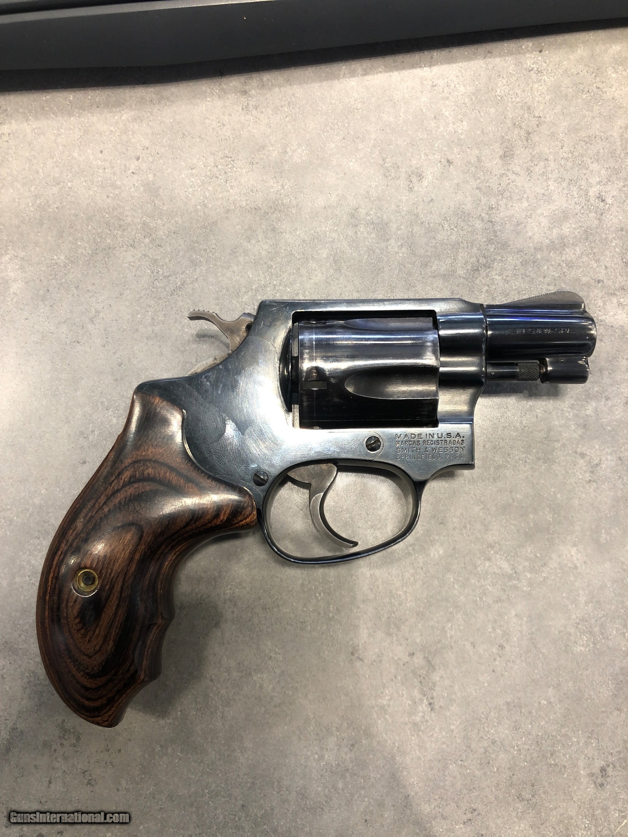 SMITH & WESSON MODEL 36